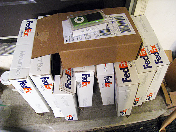 Editorial: On Smarter, Eco-Friendlier Packaging of Apple Accessories