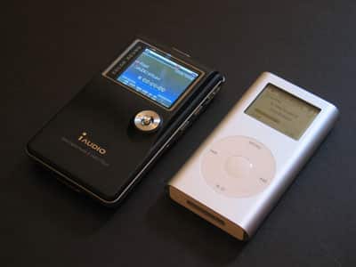 Backstage: Cowon iAudio X5 – cheap, pocketable video, with tradeoffs