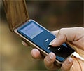 Wooden iPod nano case announced