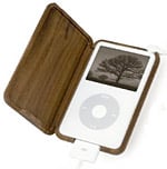 Miniot intros wooden case for 5G iPods