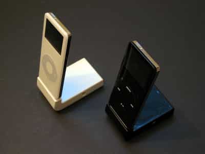 First Look: Marware Stand for iPod nano