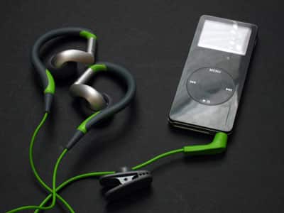 Review: Sennheiser OMX70 Sport Stereo Clip-On Earphones