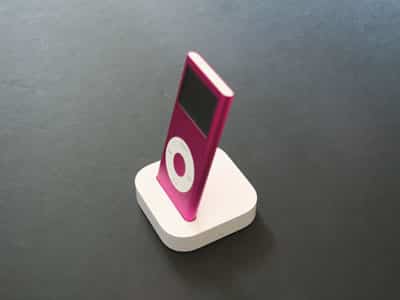 Review: Apple Computer iPod nano Dock (Second-Generation)