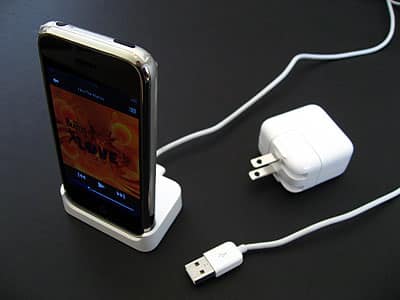 Review: Apple iPhone Dock