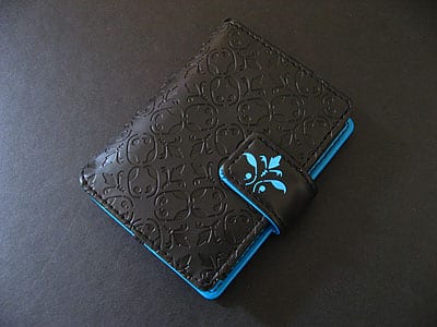 Review: Pacific Design iPod nano Flip Wallet
