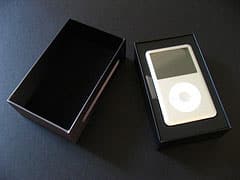 First iPod classic, iPod nano 3G unboxing photos posted