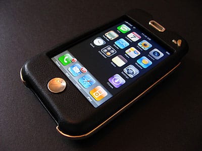 Review: Vaja iVolution Silver for iPhone