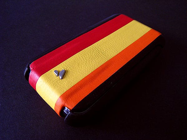 Review: Vaja iVolution Stripes for iPhone