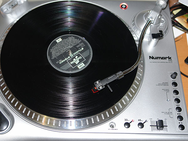 Review: Numark TTi USB Turntable with Universal Dock