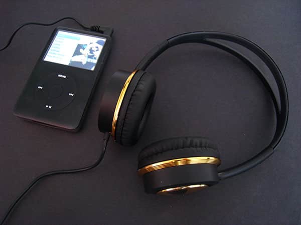 First Look: iFrogz EarPollution Toxix