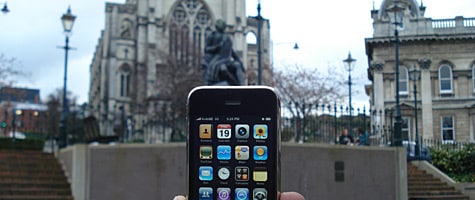 Photo of the Week: iPhone 3G in New Zealand