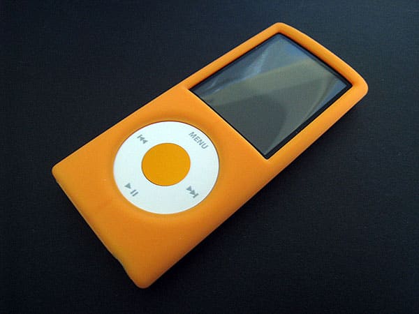 Review: Incipio dermaSHOT for iPod nano 4G and iPod touch 2G