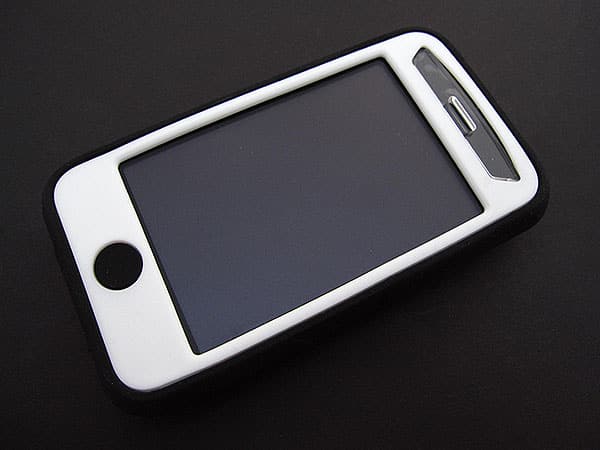 First Look: Ivyskin Quattro-T1 Polysilicon Case for iPhone 3G