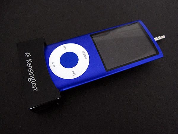 First Look: Kensington Auxiliary Dock for iPod nano