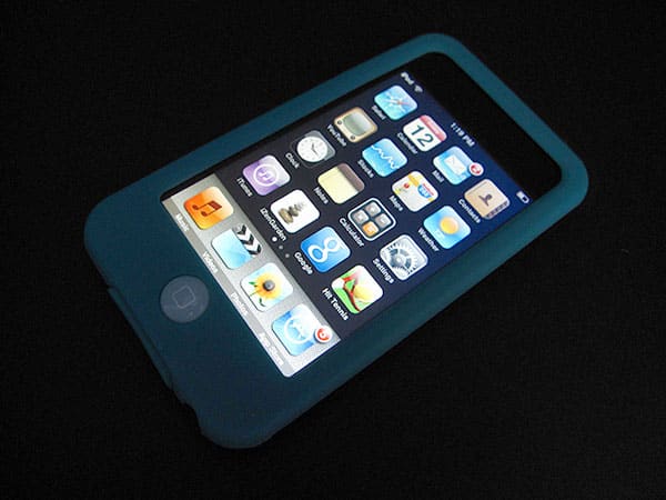 First Look: SwitchEasy Colors for iPod touch 2G