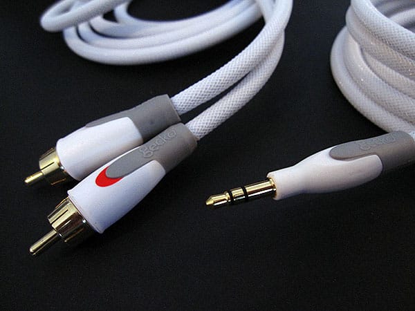 First Look: Gecko Gear Pro Series iPod to Stereo Mini-Jack and RCA Cables
