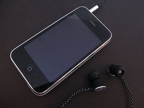 Review: Nixon The Wire In-Ear Custom Earphones for iPhone + iPod