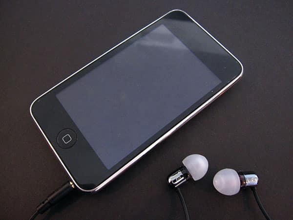 Review: Ultimate Ears 700 Noise Isolating Earphones