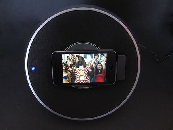 Review: Philips SBD7000 Portable Speaker Dock for iPod and iPhone