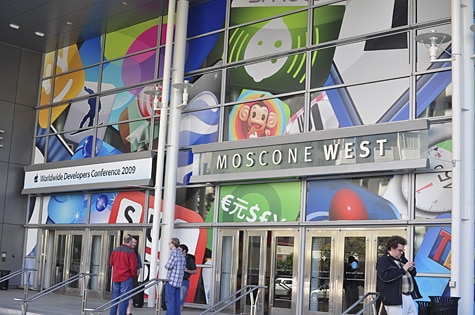 Live from WWDC 2009, starting NOW