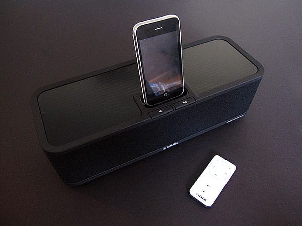 Review: Yamaha PDX-30 Portable Player Dock for iPhone