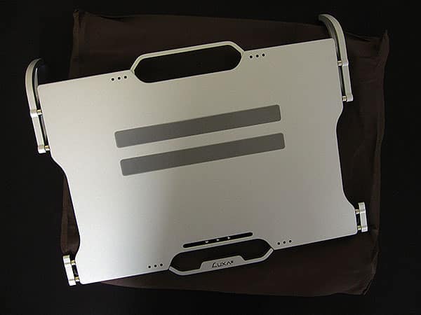 Thermaltake’s Luxa2 M1-Pro, M2 + M3-Air Cooling Stands for Apple’s MacBooks