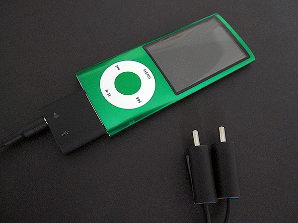 First Look: SendStation PocketDock Line Out Mini USB