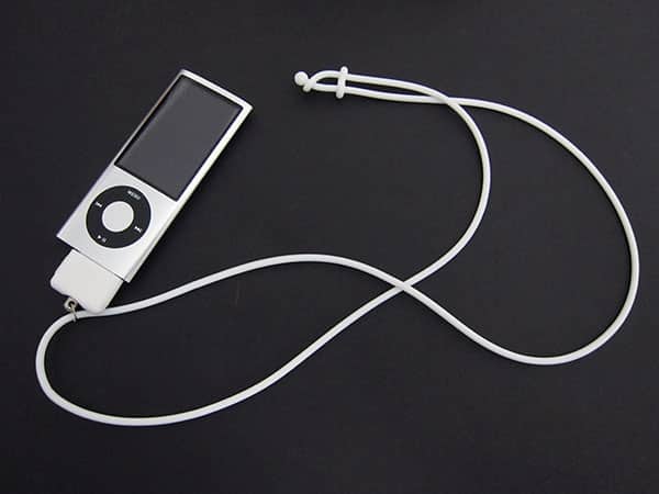 First Look: Simplism DockStrap for iPod/iPhone