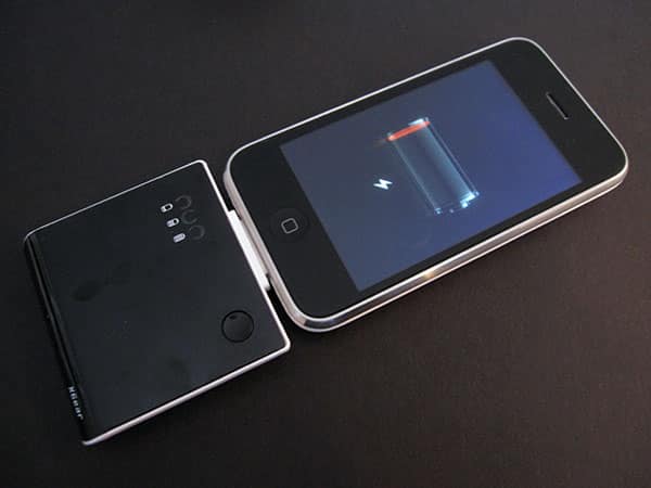 Review: XGear Octane External Battery + Mobile Charger for iPod and iPhone