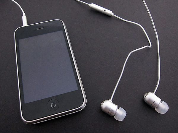 First Look: Tunewear TuneSonic Crystal With Mic + Control