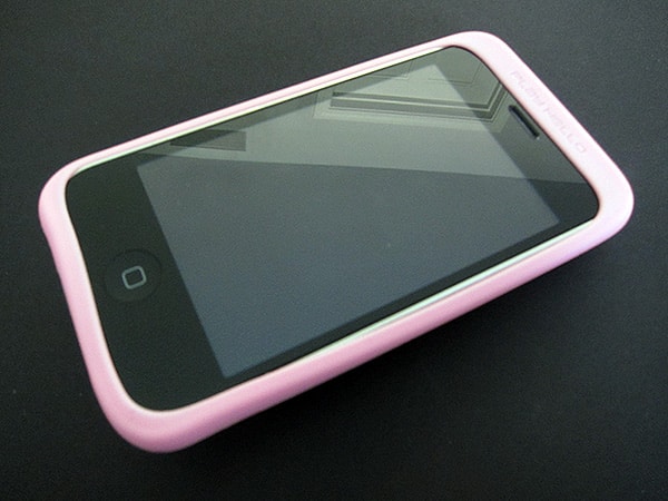 First Look: Taylor Technologies Play Hello iShoes for iPhone 3G/3GS