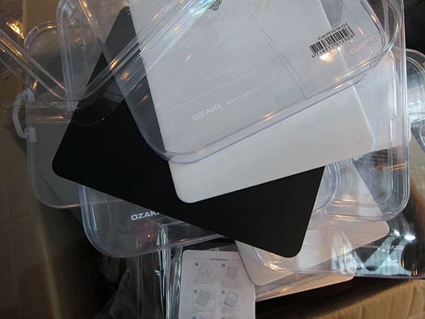 Editorial: On Wasteful Manufacturing and Packaging of Apple Accessories