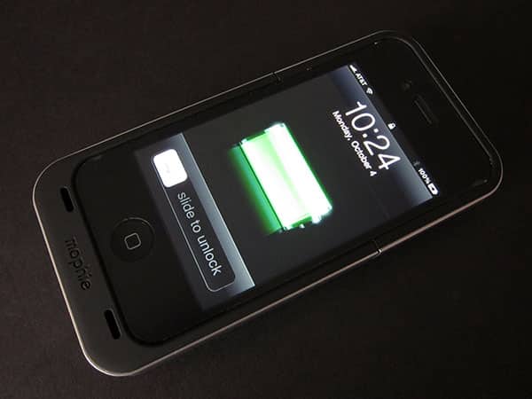 Review: Mophie Juice Pack Air for iPhone 4