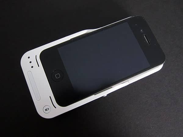 First Look: Oyama OY450 Protect, Power + Sync for iPhone 4