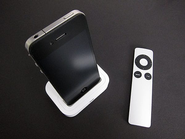 Review: Apple Universal Dock (2010)