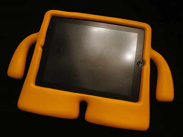 Review: Speck iGuy Standing Cover for iPad + iPad 2