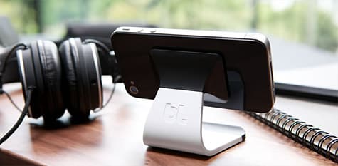 Bluelounge debuts Milo stand for iPhone, iPod