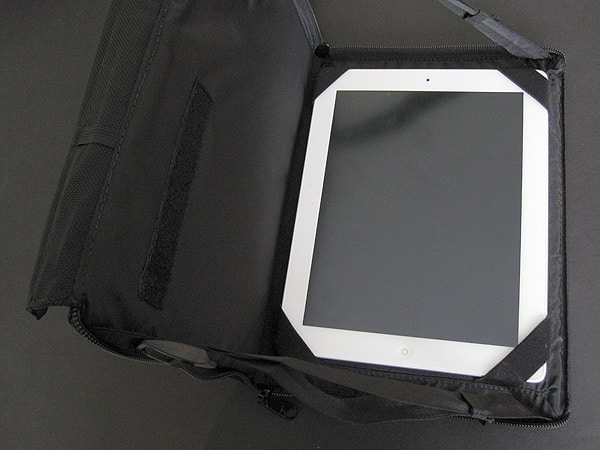 Review: iBackFlip Studios iBackFlip Original for iPad + iPad 2