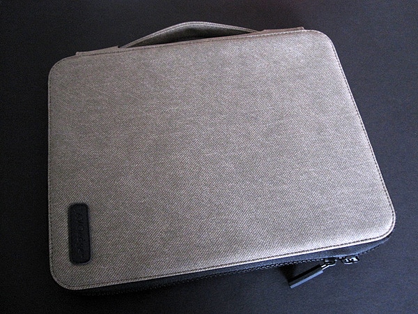 Review: JAVOedge Austin Commuter Case for iPad 2