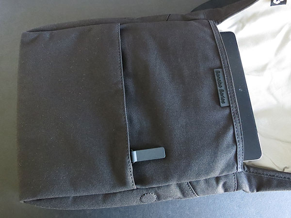 Review: blueLounge Bonobo Series iPad Sling