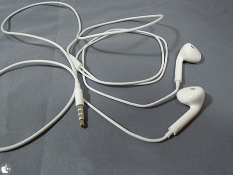 New iPods: EarPods included, but no remote or mic