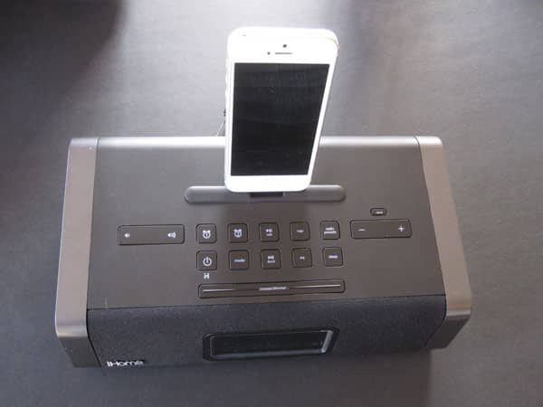 Review: iHome iDL45 Dual Charging Stereo FM Clock Radio with Lightning Dock