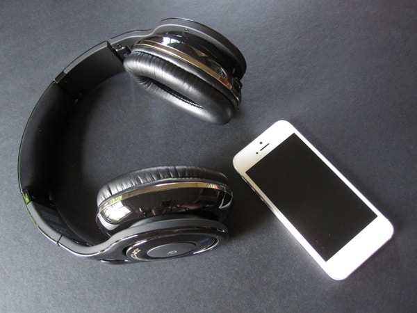 Review: Scosche RH1060 Realm Bluetooth Headphones