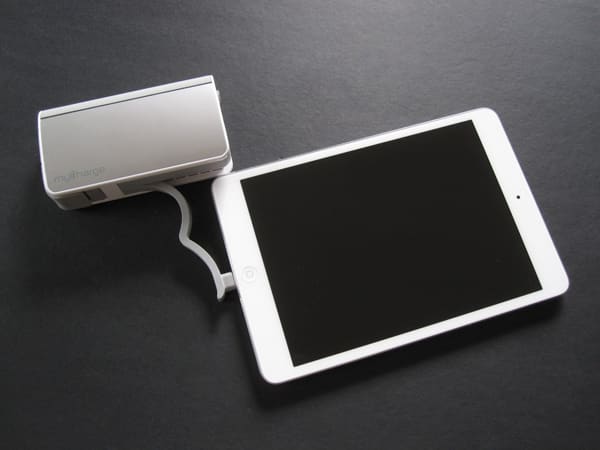 Review: MyCharge Hub 6000 Portable Powerbank with Lightning