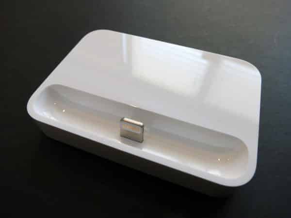 Review: Apple iPhone 5c Dock