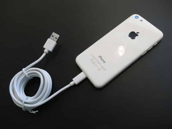 Review: CableJive iBoltz XL 2m Lightning to USB Sync and Charge Cable