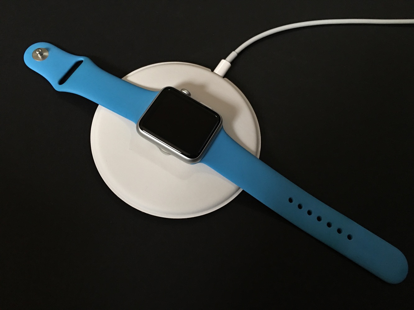 Review: Apple Watch Magnetic Charging Dock