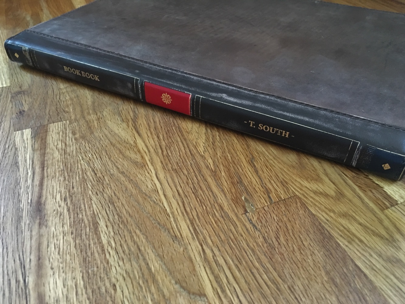 Review: Twelve South BookBook for 12.9” iPad Pro