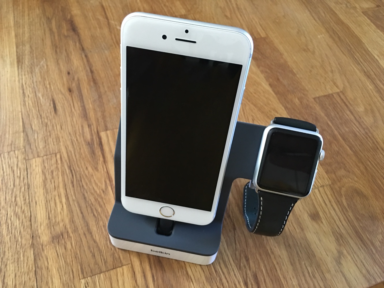 Review: Belkin PowerHouse Charge Dock for Apple Watch and iPhone