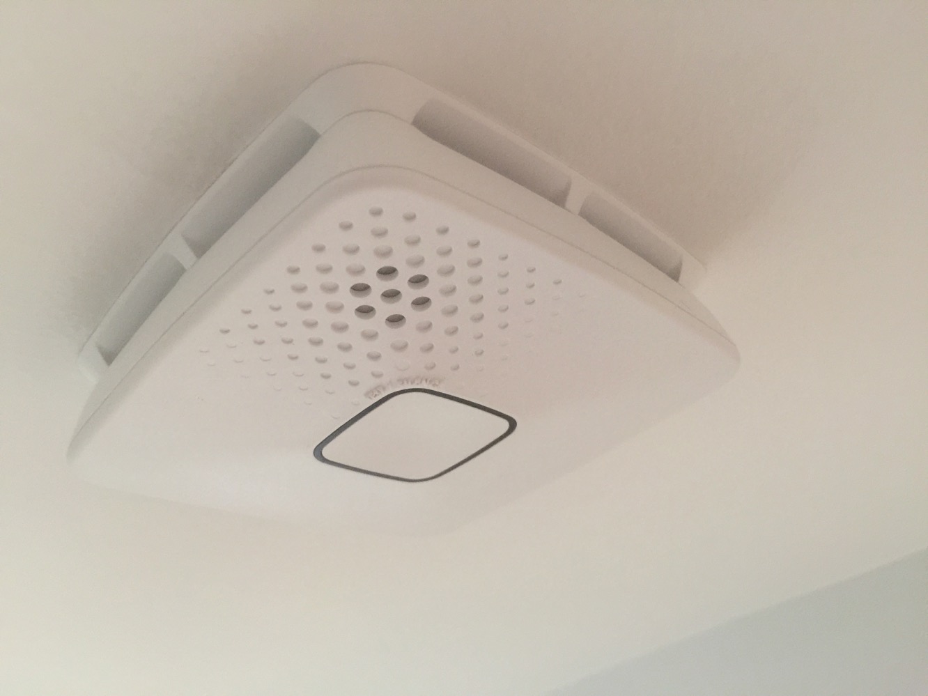 Review: First Alert Onelink Wi-Fi Smoke + Carbon Monoxide Alarm